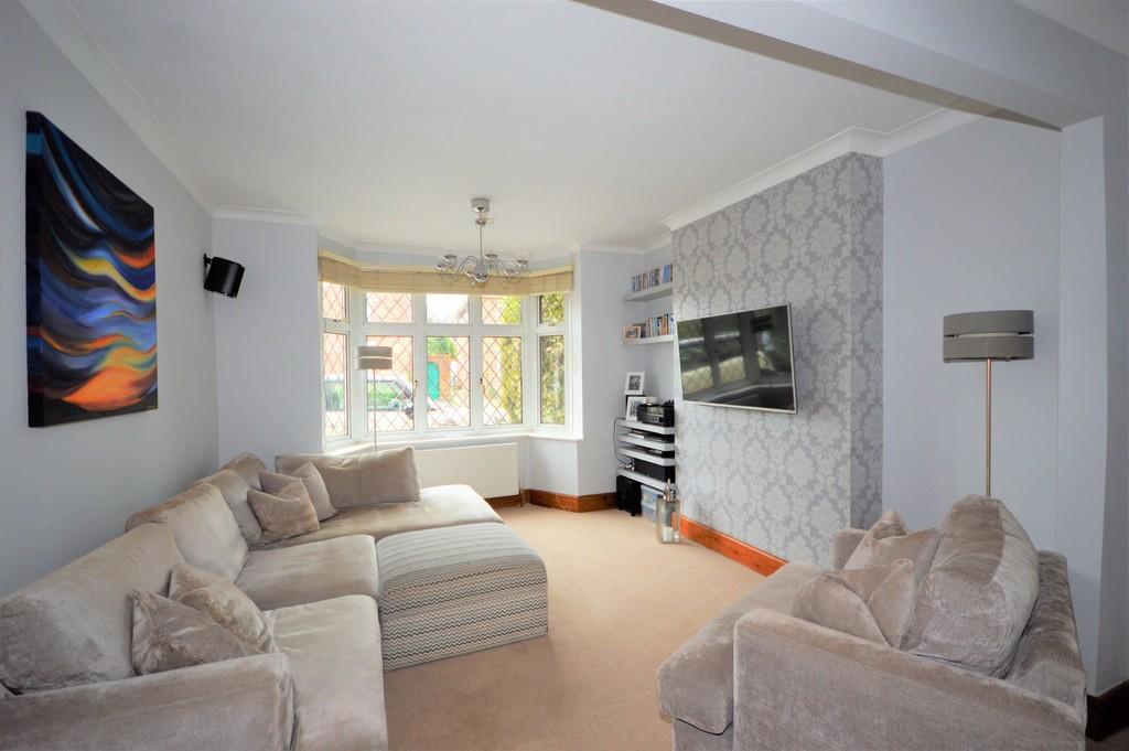 Beswick Avenue, Bournemouth 3 bed detached house £320,000