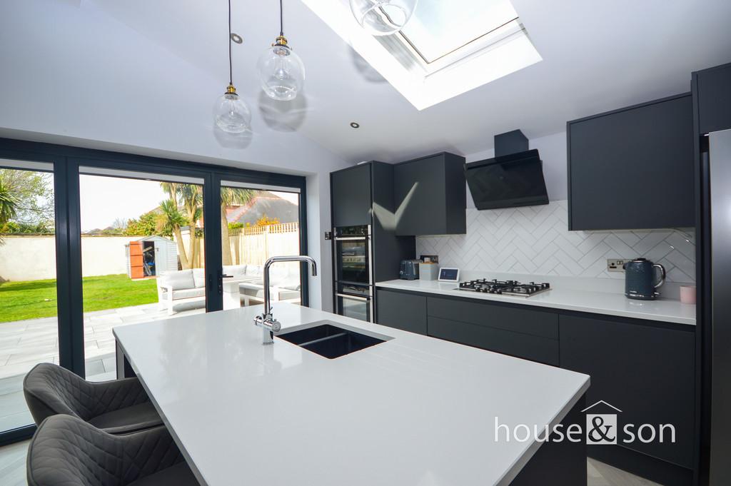 Beswick Avenue, Bournemouth 3 bed detached house for sale £450,000