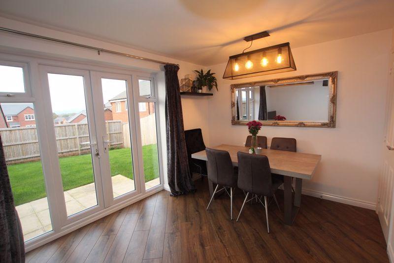 Dairy House Close, Burnedge, Rochdale OL16 4GB 3 bed mews £170,000