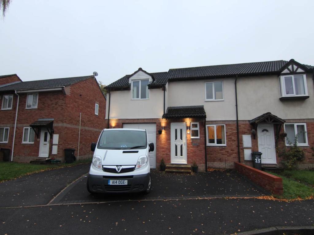 Linley Close, Bridgwater, Somerset 3 bed house £795 pcm (£183 pw)