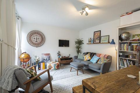 1 bedroom bungalow to rent, Sylvestrus Close, Kingston Upon Thames, KT1