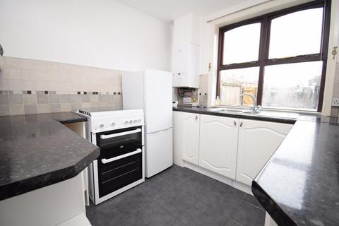 2 bedroom terraced house to rent, Wards Place, Leigh