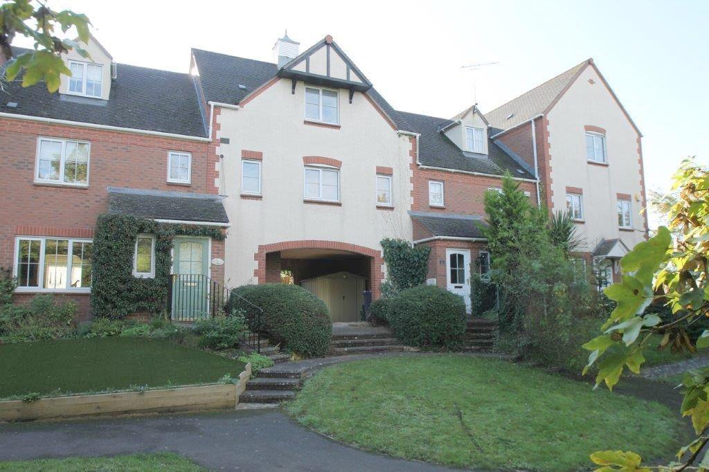 Wigeon Lane, Walton Cardiff, Tewkesbury 2 bed terraced house £650 pcm