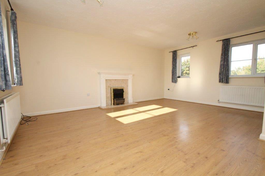 Wigeon Lane, Walton Cardiff, Tewkesbury 2 bed terraced house £650 pcm