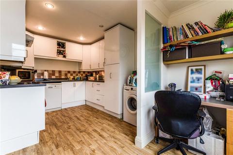 2 bedroom apartment to rent, Lower Richmond Road, Putney, SW15