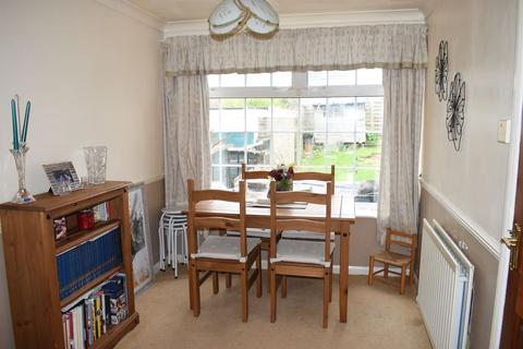 37 Templars Close, Greetland, Halifax, HX4 8QE