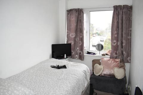37 Templars Close, Greetland, Halifax, HX4 8QE
