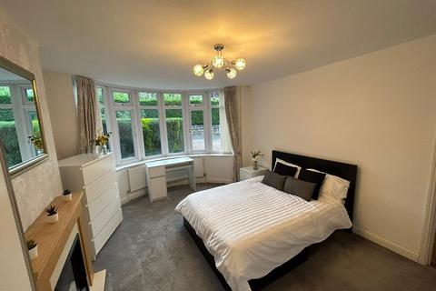 4 bedroom semi-detached house to rent, Glebelands Drive, Leeds, West Yorkshire, LS6