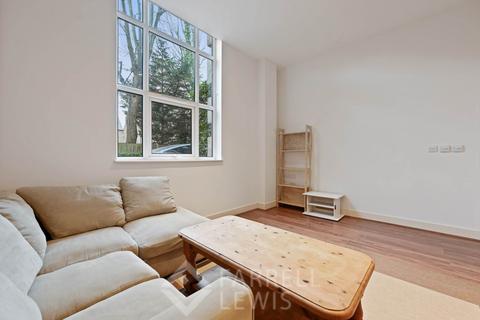 1 bedroom flat to rent, Bromyard Avenue, London W3