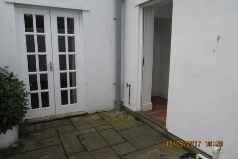 2 bedroom terraced house to rent, R/O 11 Clarence Street, Penzance TR18