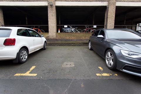Parking to rent - Lochrin Place, Tollcross, Edinburgh, EH3