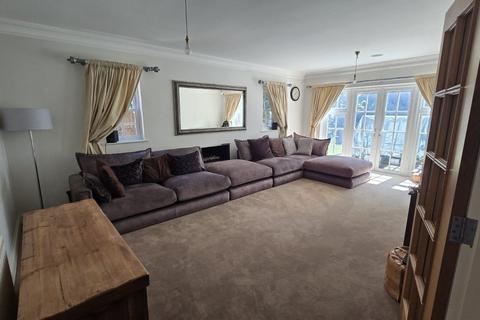 5 bedroom detached house for sale, Wood End Close, Farnham Common, SL2