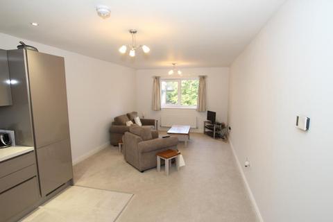 2 bedroom apartment to rent, The Vale Road, Bushey