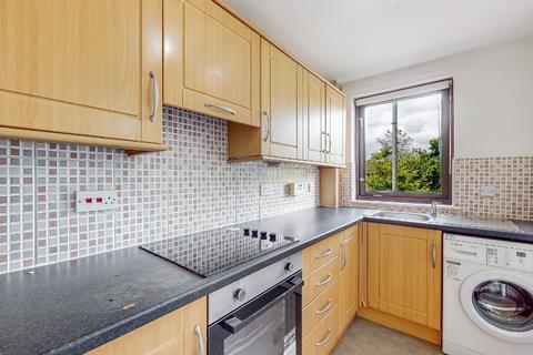 2 bedroom flat to rent, Milnpark Gardens, Kinning Park, Glasgow, G41
