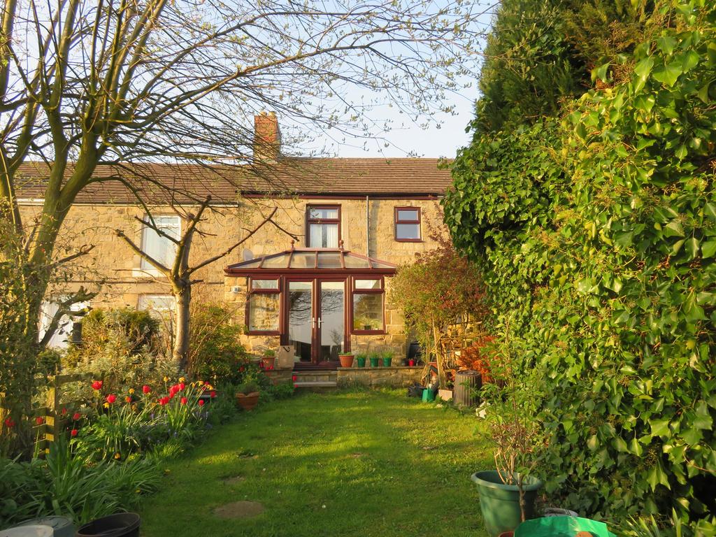 Granville Terrace, Binchester, Auckland, DL14 8AT 3 bed terraced