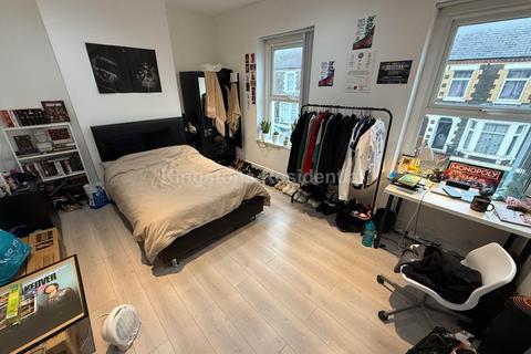 5 bedroom terraced house to rent, Diana Street, Cardiff CF24