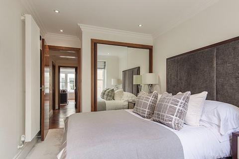 2 bedroom flat to rent, Garden House W2