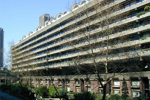 1 bedroom apartment to rent, Andrewes House, EC2Y