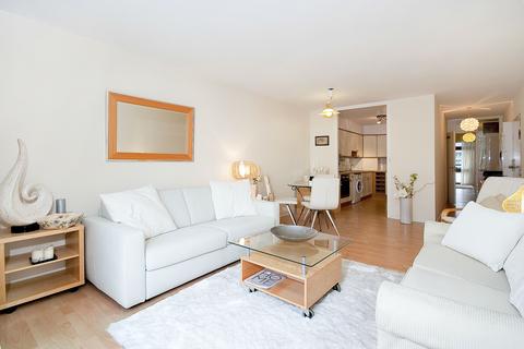 1 bedroom apartment to rent, Andrewes House, EC2Y
