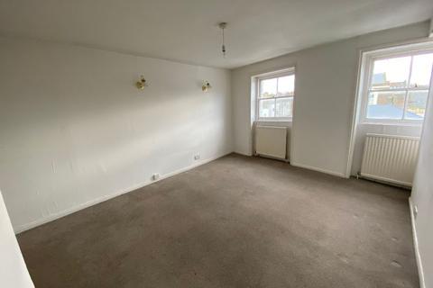 2 bedroom flat to rent, Union Crescent - Margate