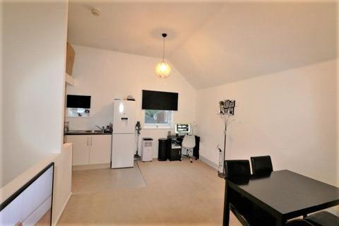 2 bedroom apartment to rent, Onyx Drive, Sittingbourne