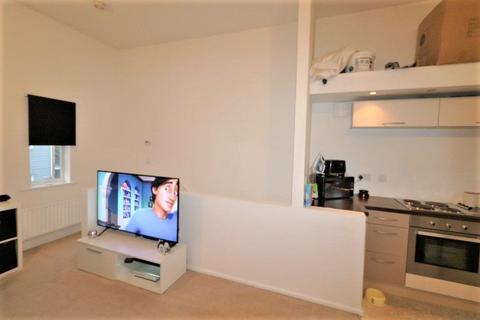 2 bedroom apartment to rent, Onyx Drive, Sittingbourne