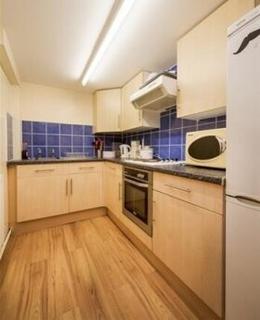 3 bedroom flat to rent - Trelawn Street, Leeds LS6