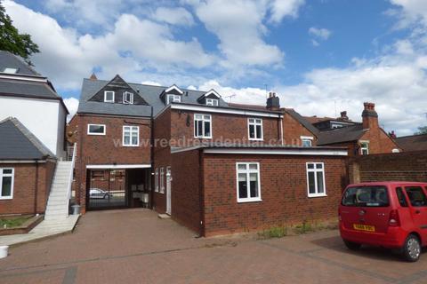 2 bedroom flat to rent, Exeter Road, Selly Oak