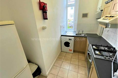 2 bedroom flat to rent, Exeter Road, Selly Oak