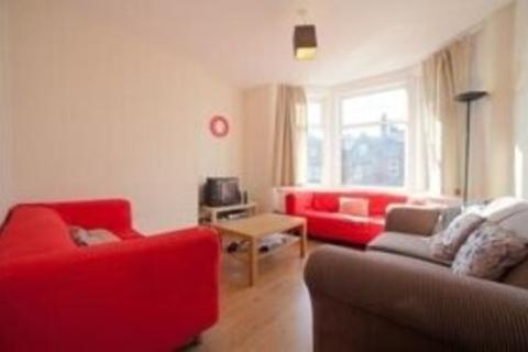 4 bedroom flat to rent - Estcourt Avenue, Leeds LS6