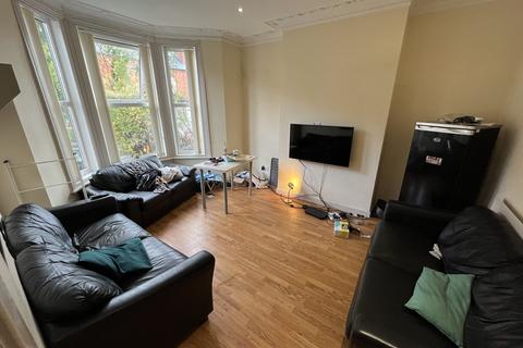 7 bedroom terraced house to rent - Delph Mount, Leeds, West Yorkshire, LS6