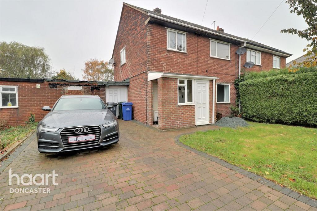 Broadway, Dunscroft, Doncaster 3 bed semidetached house £110,000