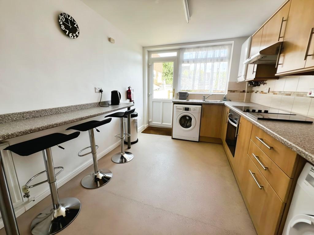 0999fe50-Kitchen