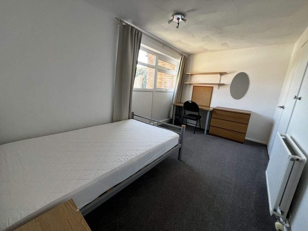 5c38cb6b-bedroom 203 20