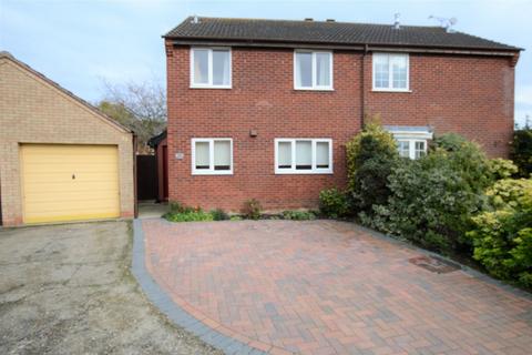 3 bedroom semi-detached house to rent - Darcy Close, Bury St. Edmunds