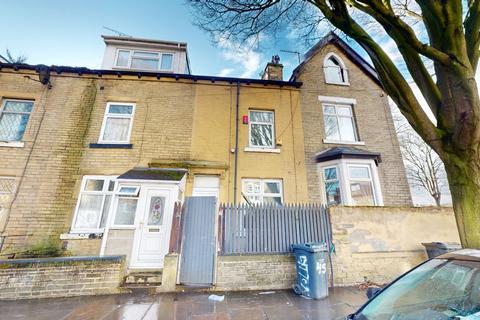 2 bedroom terraced house to rent, Lytton Road, Bradford BD8