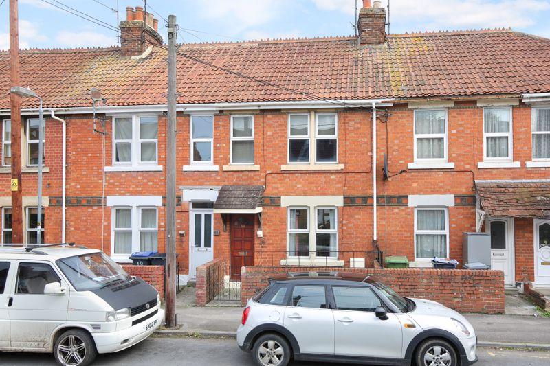 Dursley Road, Trowbridge 2 bed terraced house £145,000