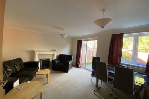 4 bedroom property to rent - Lister Close, Exeter