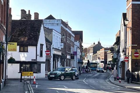 Shop to rent, 62a Bell Street, Henley-on-Thames, Oxfordshire