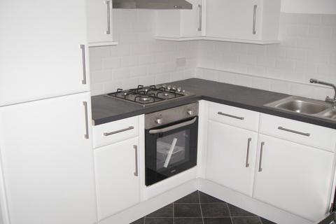 1 bedroom in a house share to rent, Dryden Street, Manchester, M13