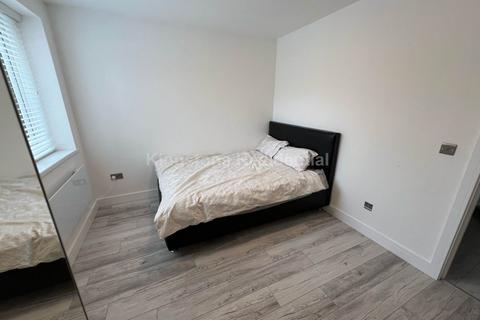 1 bedroom flat to rent, Albany Road, Cardiff CF24