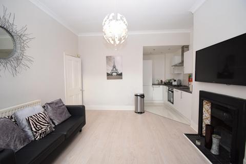 3 bedroom flat to rent, Bayswater Road, Newcastle Upon Tyne