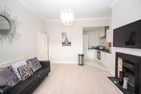 3 bedroom flat to rent, Bayswater Road, Newcastle Upon Tyne