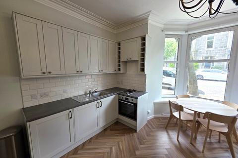 2 bedroom flat to rent, Great Western Place, City Centre, Aberdeen, AB10