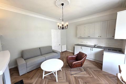 2 bedroom flat to rent, Great Western Place, City Centre, Aberdeen, AB10
