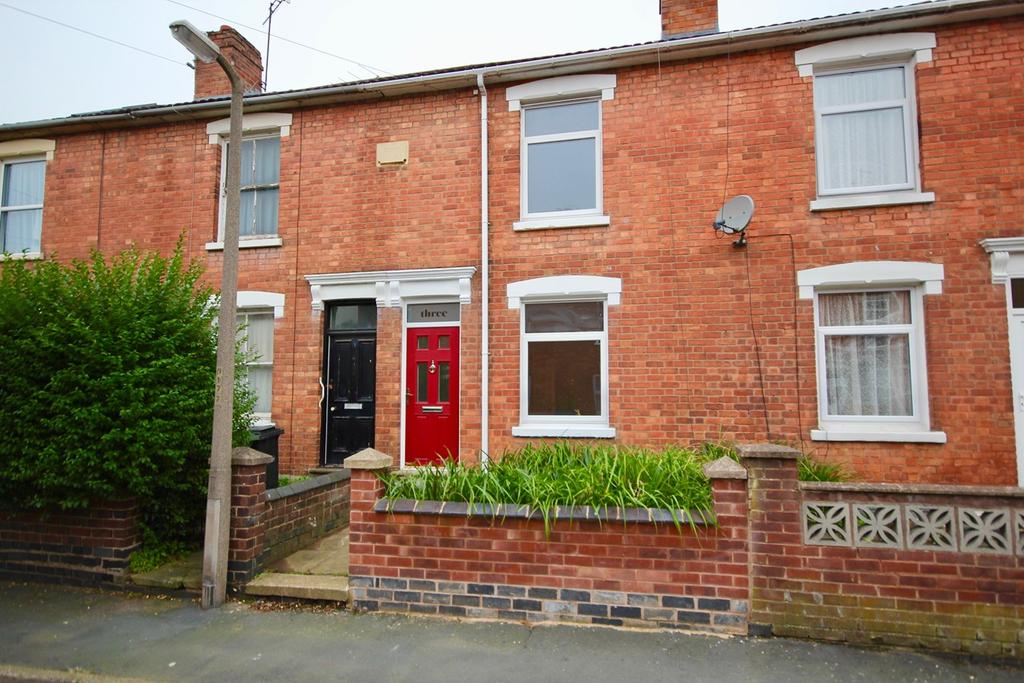 Middle Road, St. Johns, Worcester, WR2 2 bed terraced house £185,000