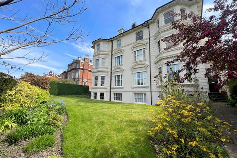 3 bedroom flat to rent, London Road, Tunbridge Wells