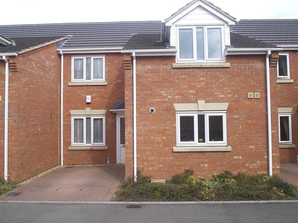 Fitzwilliam Court, Rushden NN10 3 bed terraced house £850 pcm (£196 pw)