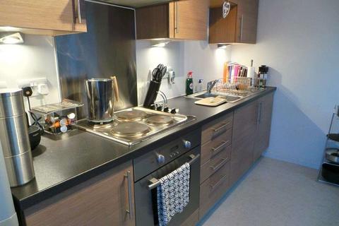 2 bedroom apartment to rent, Stillwater Drive, Manchester M11