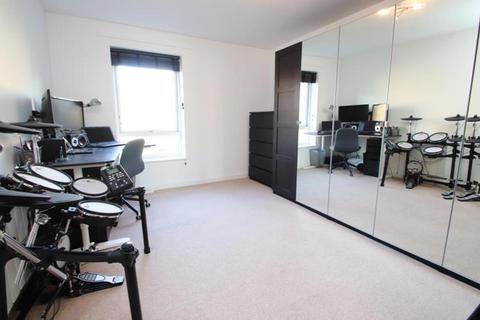 2 bedroom apartment to rent, Burlington House, Longcross, KT16